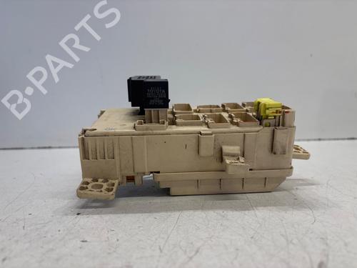 Fuse box TOYOTA LAND CRUISER 90 (_J9_) 3.0 TD (KZJ90_, KZJ95_, KZJ90R, KZJ95R, KZJ90W, KZJ95W) | BP29052543E1