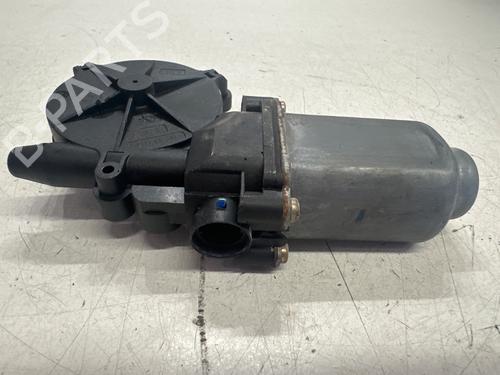 Left front window motor RENAULT SCÉNIC I MPV (JA0/1_, FA0_) 1.9 dCi (JA05, JA1F) | BP28369199E21