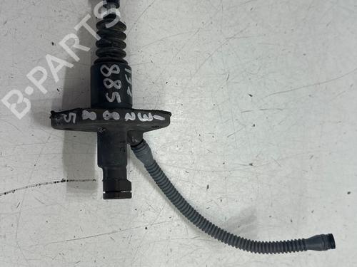 Used Clutch slave cylinder OPEL ZAFIRA A MPV (T98) [1999-2006]  25990368