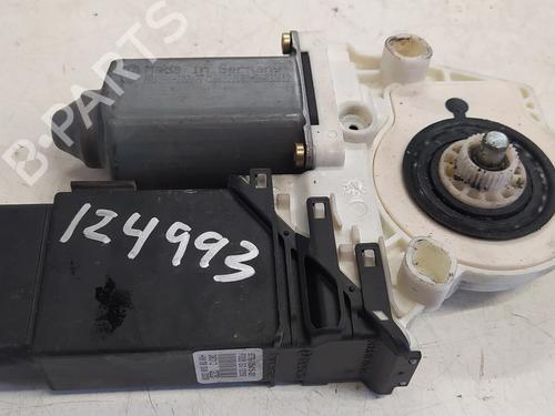 Used Right front window motor Right front window motor 37223441 37223441