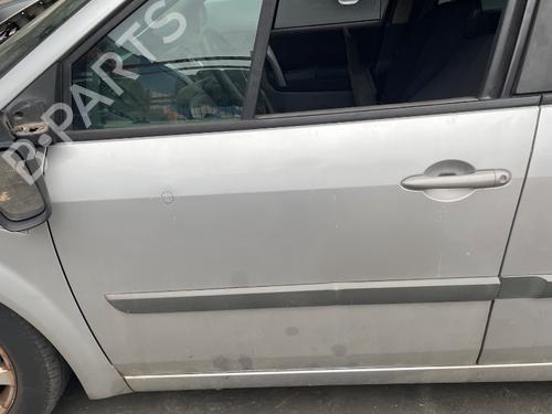 Used Left front door RENAULT SCÉNIC II (JM0/1_) 1.5 dCi (JM1E, JM16) (106 hp) 29521746