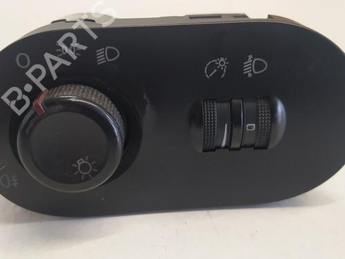 Used Headlight switch SEAT CORDOBA (6L2) 1.4 16V (75 hp) 24115718