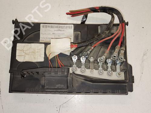 Used Fuse box Fuse box VW POLO IV (9N_, 9A_) 1.4 16V (75 hp) 33806964 33806964