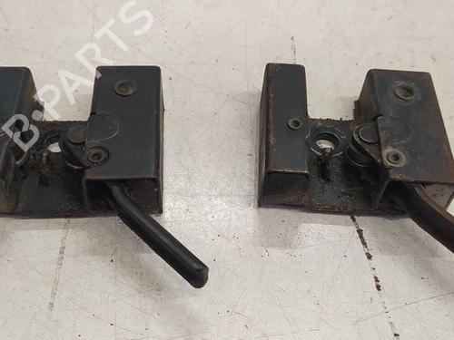 Used Hinge/Door check strap RENAULT RAPID Box Body/MPV (F40_, G40_) 1.4 (F40M) (60 hp) 23536257