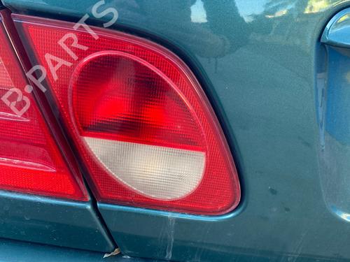Używane Lampa tylna klapy bagażnika lewa MERCEDES-BENZ E-CLASS (W210) E 200 (210.035) (136 hp) 31026832