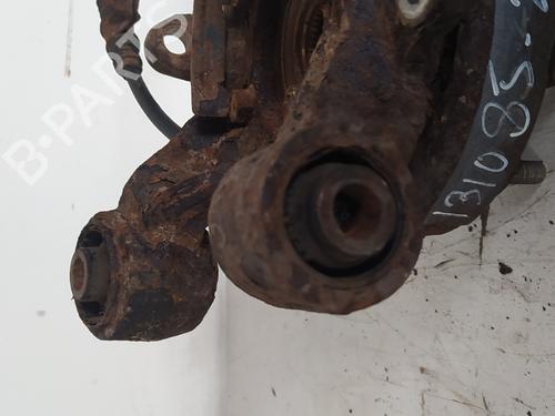 Right rear steering knuckle MITSUBISHI PAJERO III (V7_W, V6_W) 3.2 Di-D (V68W) | BP23953925M28 
