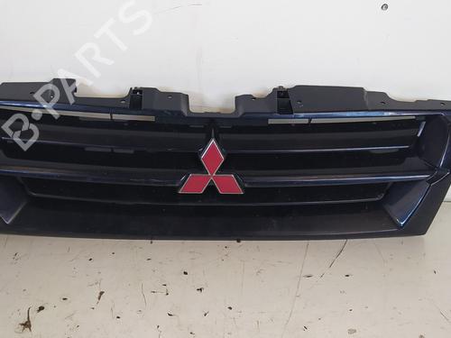 Grill MITSUBISHI PAJERO III (V7_W, V6_W) 3.2 Di-D (V68W, V78W) (165 hp) 23571054