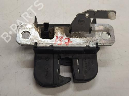 Used Tailgate lock VW POLO IV (9N_, 9A_) 1.4 16V (75 hp) 31089854