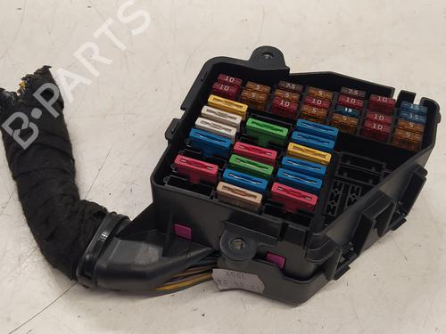 Used Fuse box Fuse box 37184803 37184803
