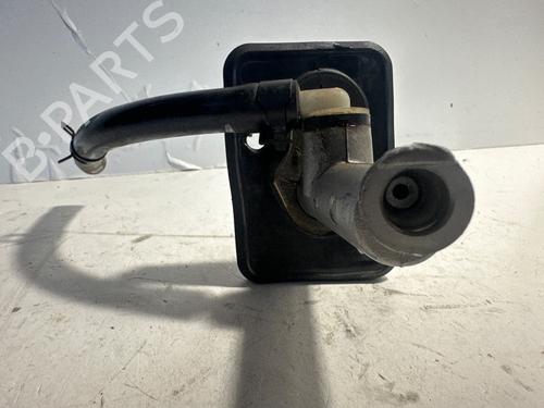 Used Clutch slave cylinder Clutch slave cylinder 37033058 37033058