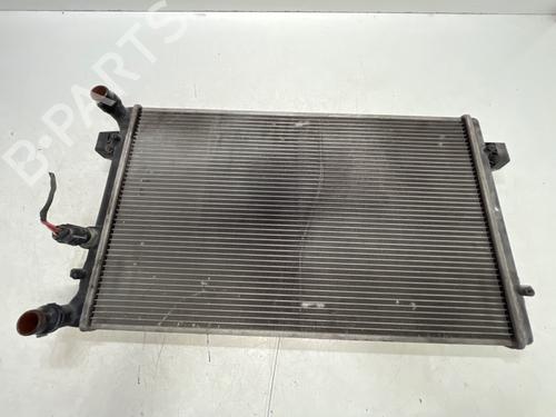 Used Water radiator Water radiator 37594924 37594924