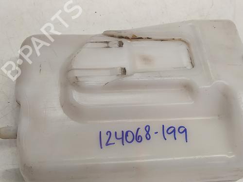 Windscreen washer tank TOYOTA LAND CRUISER 90 (_J9_) 3.0 TD (KZJ90_, KZJ95_, KZJ90R, KZJ95R, KZJ90W, KZJ95W) | BP28827924C113 