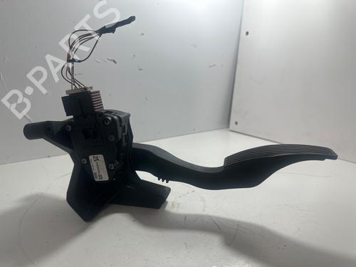 Pédale OPEL MERIVA A MPV (X03) 1.7 DTI (E75) (75 hp) 31816881