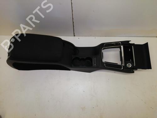 Used Armrest / Center console SKODA SUPERB II Estate (3T5) [2009-2015]  21802794