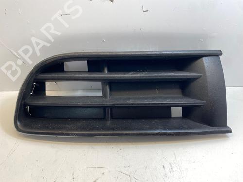 Used Grille Grille VW POLO IV (9N_, 9A_) 1.4 16V (75 hp) 33834122 33834122