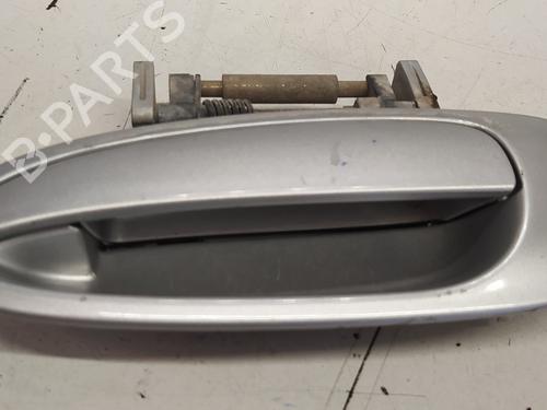 Venstre bagtil udvendigt håndtag TOYOTA AVENSIS (_T22_) 2.0 D-4D (CDT220_, CDT220R) (110 hp) 25124819