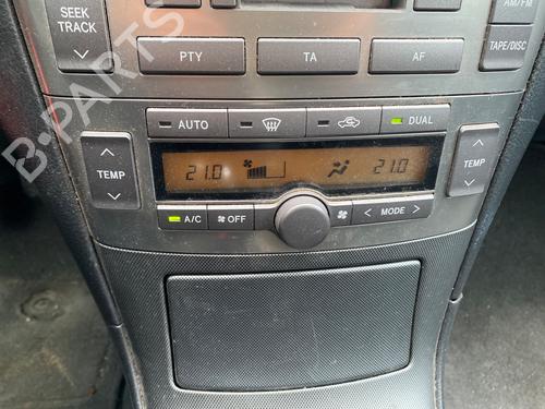 AC Styreenhet / Manøvreringsenhet TOYOTA AVENSIS (_T25_) 2.2 D-4D (ADT251_, ADT251R) (150 hp) 30928753