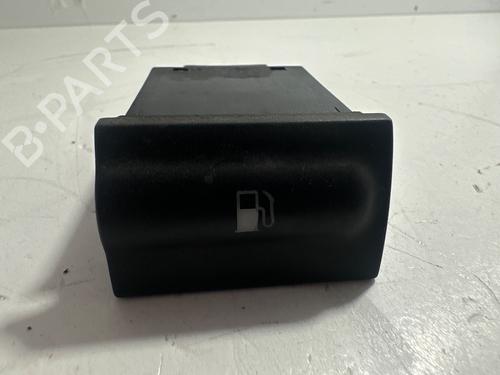 switch-skoda-octavia-i-1u2-1996-1997-1998-1999-2000-2001-2002-2003-2004-2005-2006-2007-2008-2009-2010-31651784 main image