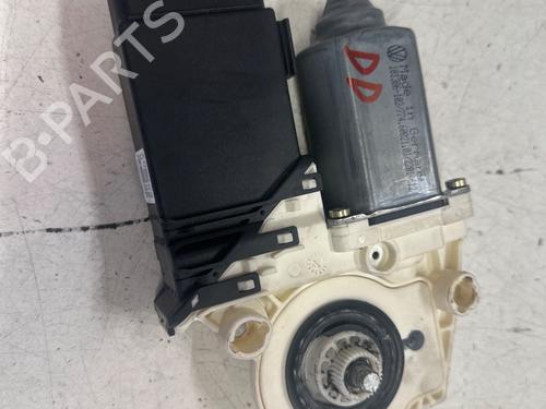 Portierruitmotor rechtsvoor SEAT TOLEDO II (1M2) 1.9 TDI (130 hp) 29984180