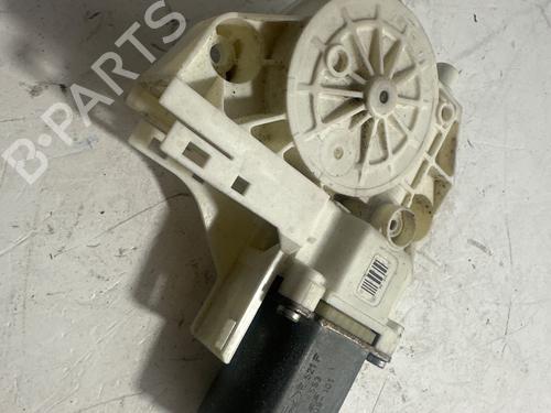Used Right front window motor Right front window motor FORD FOCUS II (DA_, HCP, DP) [2004-2013] 33302338 33302338