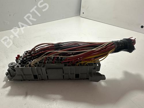 Fuse box OPEL MERIVA A MPV (X03) 1.7 DTI (E75) | BP31818004E1