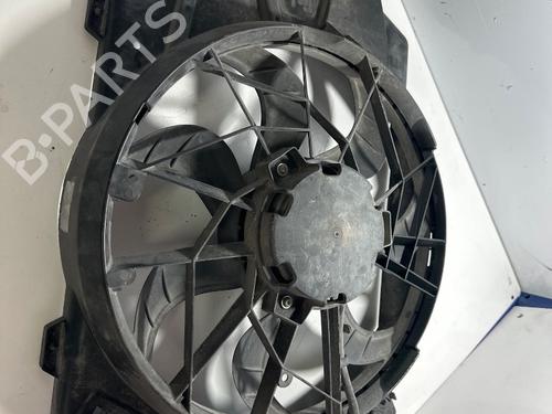 Used Radiator fan FORD FOCUS I Saloon (DFW) 1.6 16V (100 hp) 31603877