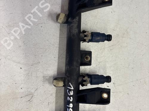 Used Injection rail CITROËN XSARA PICASSO (N68) 1.6 (95 hp) 26135333