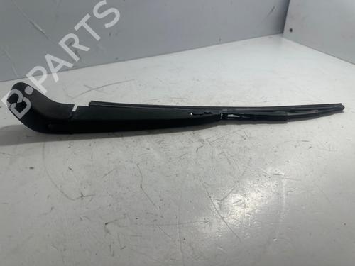 Used Rear windshield wiper arm Rear windshield wiper arm 33318987 33318987