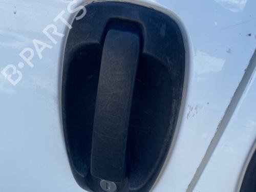 Used Front left exterior door handle Front left exterior door handle 38076952 38076952
