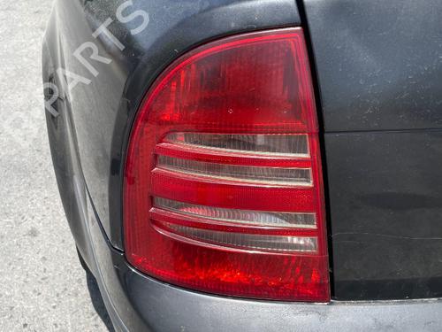 Venstre baglygte SKODA SUPERB I (3U4) 2.0 TDI BP27392129C34