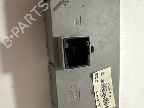 Fuse box PEUGEOT BOXER Van  | BP33013037E1  - Image 6