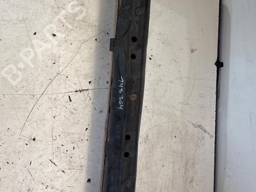 Used Front bumper reinforcement Front bumper reinforcement 37594903 37594903