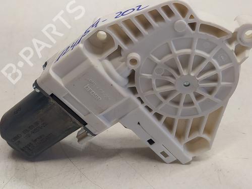 Vindusheismotor venstre foran AUDI A5 (8T3) 2.0 TDI (177 hp) 29994046