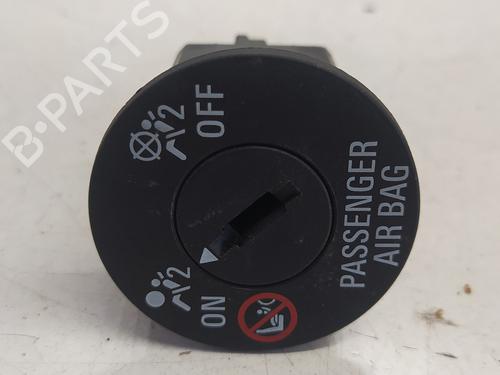 Commutateur OPEL CORSA E (X15) 1.4 (08, 68) (90 hp) 21543614