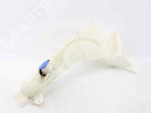 Used Windscreen washer tank Windscreen washer tank 37062863 37062863
