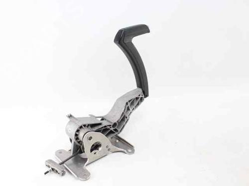 hand-brake-renault-megane-iv-grandtour-k9amn_-2016-34333955 main image