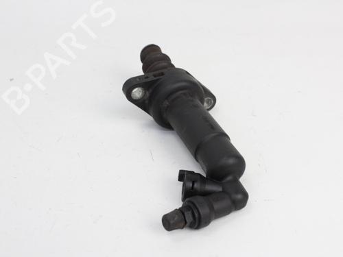 Used Clutch slave cylinder SKODA OCTAVIA I (1U2) 1.9 TDI (90 hp) 19204925