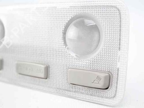 Interior roof light TOYOTA YARIS (_P13_) 1.5 Hybrid (NHP130_, NHP130) | BP19226612I8