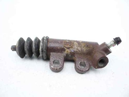 Clutch slave cylinder TOYOTA AVENSIS Saloon (_T27_) 2.0 D-4D (ADT270_, ADT270R) | BP19232518M113 