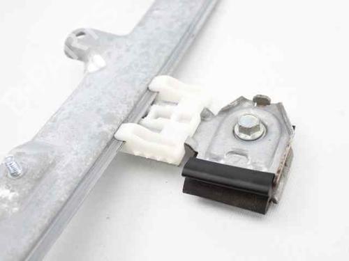 Elevalunas delantero izquierdo MITSUBISHI COLT VI (Z3_A, Z2_A) 1.1 (Z31A, Z32A) | BP30048199C22