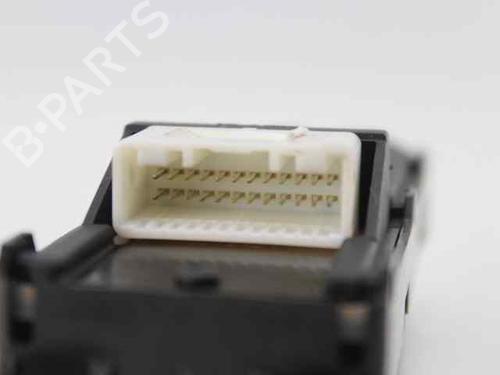 Left front window switch TOYOTA COROLLA Saloon (_E12_) 1.4 D-4D (NDE120_, NDE120R) | BP35889374I27 - Image 8