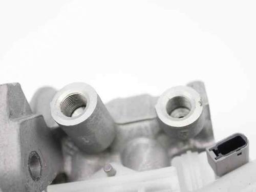 Brake master cylinder FORD TRANSIT COURIER B460 Box Body/MPV 1.5 TDCi | BP19222039M77 