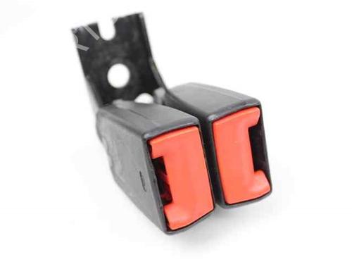 Used Seat buckle FORD FIESTA VI (CB1, CCN) 1.4 TDCi (68 hp) 19217710