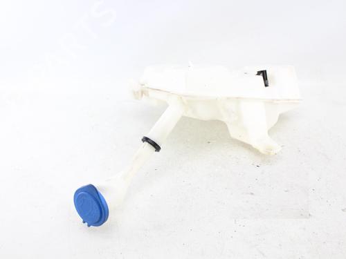 Used Windscreen washer tank Windscreen washer tank FORD FOCUS III 1.6 TDCi (115 hp) 40111829 40111829