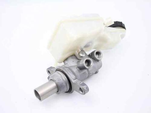 Used Brake master cylinder FORD FOCUS III 1.0 EcoBoost (100 hp) 20386033