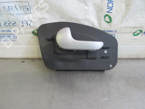 Maniglia interna posteriore sinistra OPEL CORSA C (X01) 1.2 Twinport (F08, F68) BP19184702I15