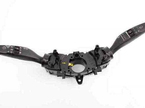 Used Steering column stalk HYUNDAI i20 II (GB, IB) 1.1 CRDi (75 hp) 19219068