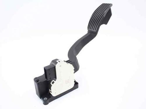 Used Pedal FIAT PUNTO (199_) 1.2 (199AYL1A, 199BYL1A) (67 hp) 20141305