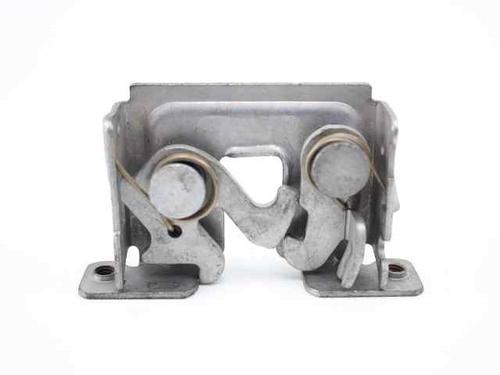 Hood lock BMW 3 (E90) 320 d | BP19236071C133
