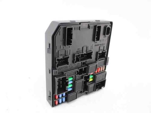 Used Fuse box Fuse box 37863058 37863058